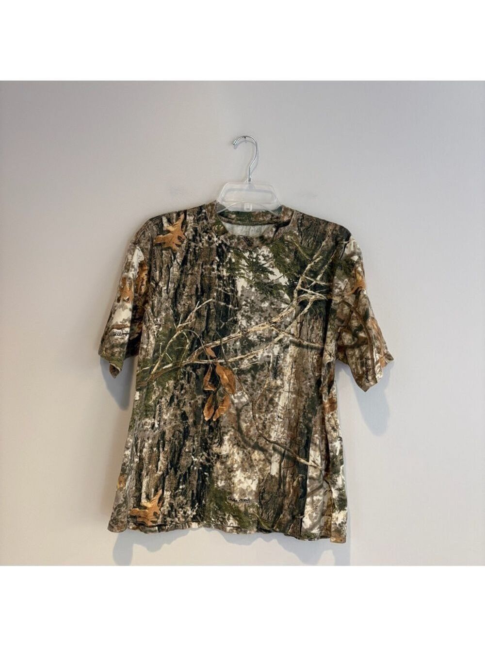 Cabela's Woodland Camouflage Outdoor Hunting Tee Size L